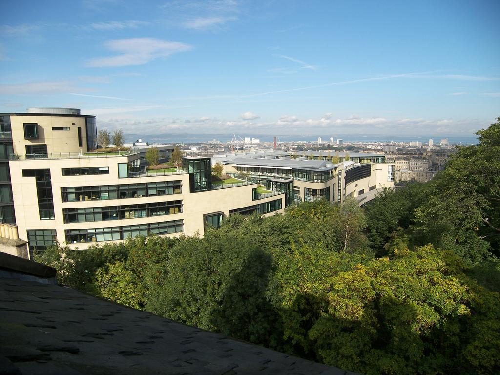 Central Calton Hill What A View Edinburg Rum bild